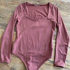 Long-sleeve double-layered seamless fabric sweetheart bodysuit